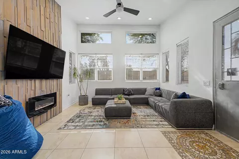 Living - 4411 N 18th St, Phoenix, AZ 85016 photo 2 of 5