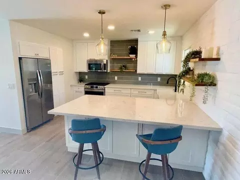Kitchen - 1901 E Missouri Ave #220, Phoenix, AZ 85016 photo 1 of 1