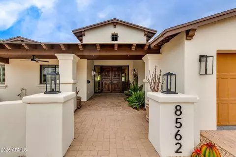 8562 E Turney Ave, Scottsdale, AZ 85251