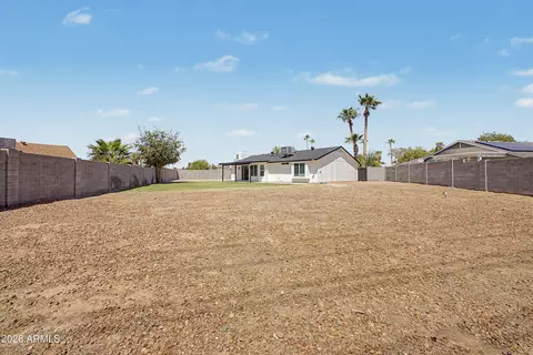 Exterior - 3141 E Charleston Ave, Phoenix, AZ 85032 photo 5 of 6