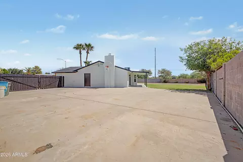 Exterior - 3141 E Charleston Ave, Phoenix, AZ 85032 photo 4 of 6