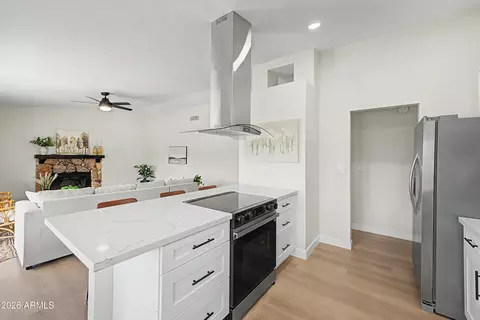 Kitchen - 3141 E Charleston Ave, Phoenix, AZ 85032 photo 4 of 4