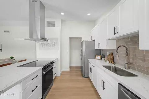 Kitchen - 3141 E Charleston Ave, Phoenix, AZ 85032 photo 1 of 4