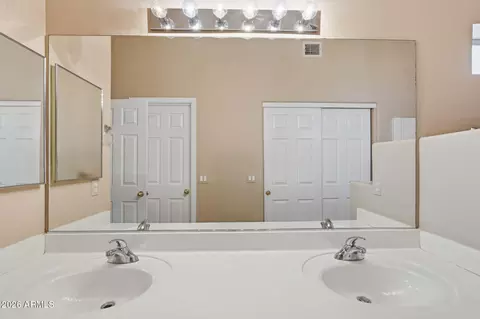 Bath - 7265 E Knoll St, Mesa, AZ 85207 photo 2 of 3