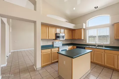 Kitchen - 7265 E Knoll St, Mesa, AZ 85207 photo 2 of 5