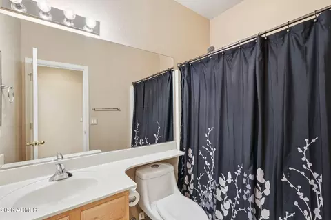 Bath - 7265 E Knoll St, Mesa, AZ 85207 photo 1 of 3