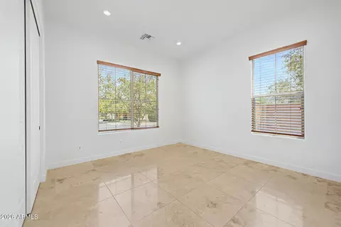 Bedroom - 3139 E Harwell Rd, Phoenix, AZ 85042 photo 1 of 10