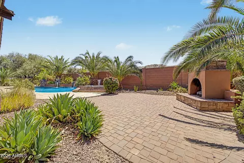 Exterior - 3139 E Harwell Rd, Phoenix, AZ 85042 photo 5 of 12