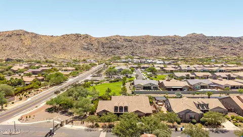 View/Area - 3139 E Harwell Rd, Phoenix, AZ 85042 photo 1 of 5
