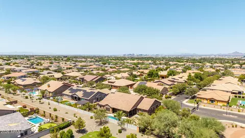 View/Area - 3139 E Harwell Rd, Phoenix, AZ 85042 photo 3 of 5