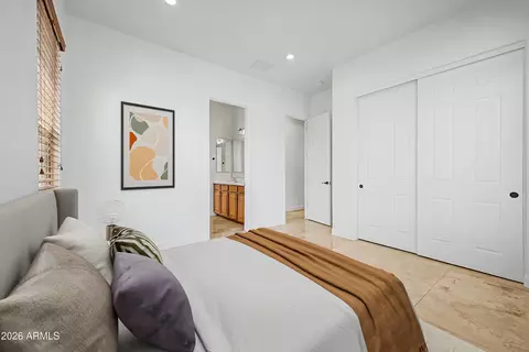 Bedroom - 3139 E Harwell Rd, Phoenix, AZ 85042 photo 6 of 10