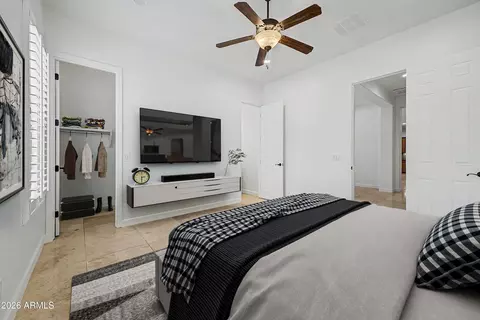 Bedroom - 3139 E Harwell Rd, Phoenix, AZ 85042 photo 5 of 10