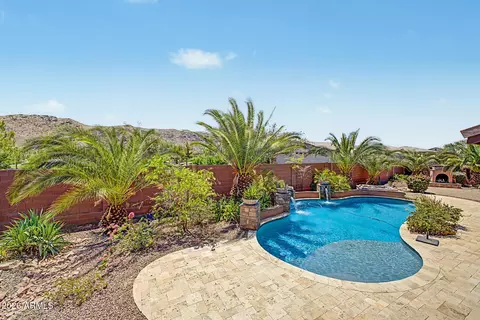 Exterior - 3139 E Harwell Rd, Phoenix, AZ 85042 photo 8 of 12