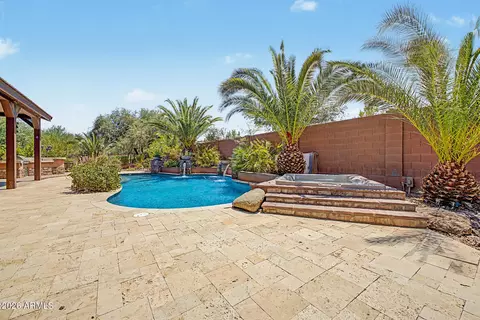 Exterior - 3139 E Harwell Rd, Phoenix, AZ 85042 photo 7 of 12