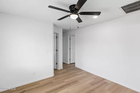 Entry Way - 2750 E Wier Ave, Phoenix, AZ 85040 photo 1 of 4