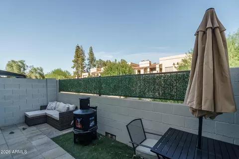 Exterior - 8267 N 22nd Dr, Phoenix, AZ 85021 photo 3 of 9