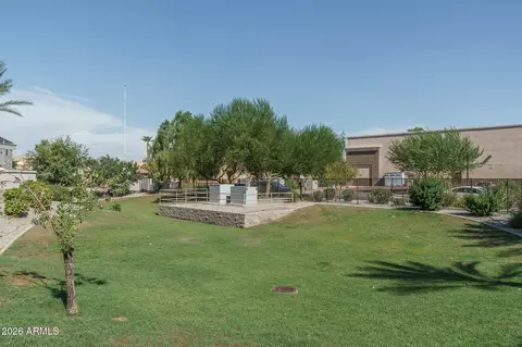 Exterior - 8267 N 22nd Dr, Phoenix, AZ 85021 photo 9 of 9