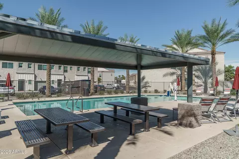 Exterior - 8267 N 22nd Dr, Phoenix, AZ 85021 photo 8 of 9