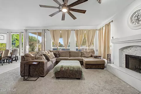 Living - 14264 S 12th Pl, Phoenix, AZ 85048 photo 3 of 4