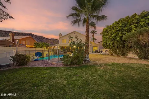 Exterior - 14264 S 12th Pl, Phoenix, AZ 85048 photo 5 of 11