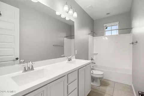 Bath - 4247 E Comstock Dr, Gilbert, AZ 85296 photo 2 of 8