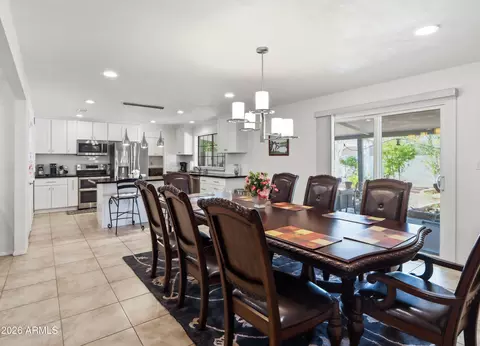 Dining - 3048 E Sierra St, Phoenix, AZ 85028 photo 1 of 2