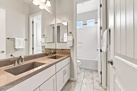 Bath - 4327 E Ronald St, Gilbert, AZ 85295 photo 3 of 3