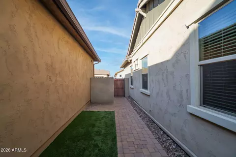 Exterior - 4327 E Ronald St, Gilbert, AZ 85295 photo 5 of 12