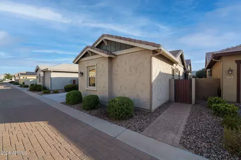 Exterior - 4327 E Ronald St, Gilbert, AZ 85295 photo 6 of 12