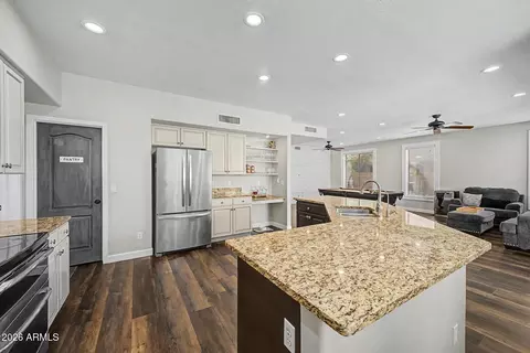 Kitchen - 1694 E Campbell Ave, Gilbert, AZ 85234 photo 3 of 3