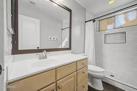 Bath - 1694 E Campbell Ave, Gilbert, AZ 85234 photo 3 of 5