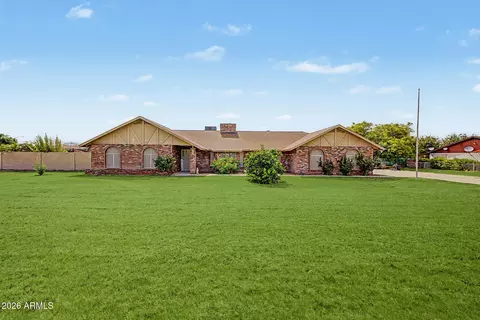 6622 S 66th Ave, Laveen, AZ 85339