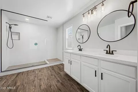 Bath - 4063 E Tulsa St, Gilbert, AZ 85295 photo 1 of 3