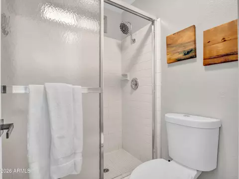 Bath - 4541 E Willow Ave, Phoenix, AZ 85032 photo 3 of 3