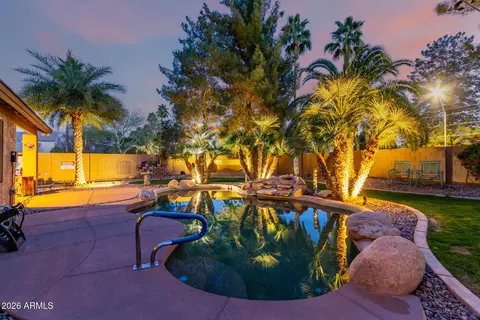 Exterior - 265 E Liberty Ln, Gilbert, AZ 85296 photo 10 of 11
