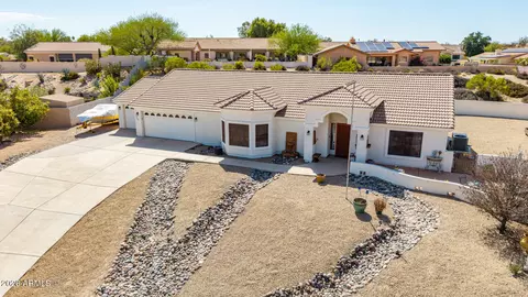 560 Topeka Dr, Wickenburg, AZ 85390