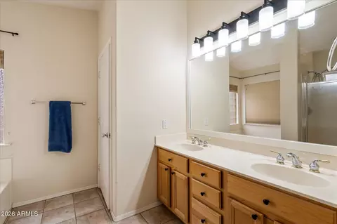 Bath - 243 W Baylor Ln, Gilbert, AZ 85233 photo 1 of 3