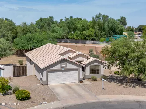 View/Area - 636 W Dublin St, Gilbert, AZ 85233 photo 2 of 2