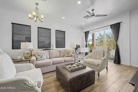 Living - 4444 N 25th St #18, Phoenix, AZ 85016 photo 1 of 2