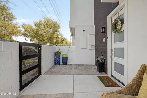 Exterior - 4444 N 25th St #18, Phoenix, AZ 85016 photo 3 of 12