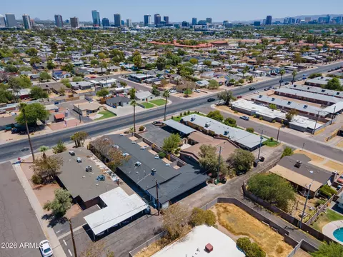 View/Area - 4012 N 15th Ave, Phoenix, AZ 85015 photo 2 of 8