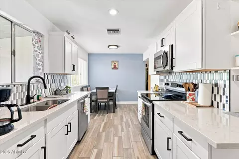 Kitchen - 5218 E Covina Rd, Mesa, AZ 85205 photo 6 of 7