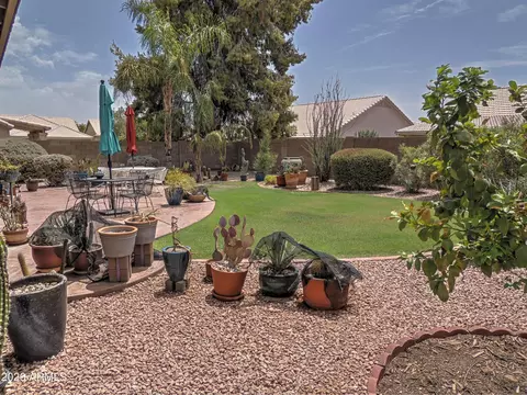 Exterior - 4309 E Rockledge Rd, Phoenix, AZ 85044 photo 4 of 8