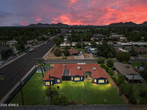 View/Area - 701 E Mclellan Blvd, Phoenix, AZ 85014 photo 6 of 10