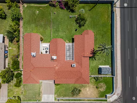 View/Area - 701 E Mclellan Blvd, Phoenix, AZ 85014 photo 5 of 10