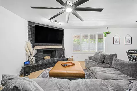 Living - 6869 E Flossmoor Ave, Mesa, AZ 85208 photo 1 of 3