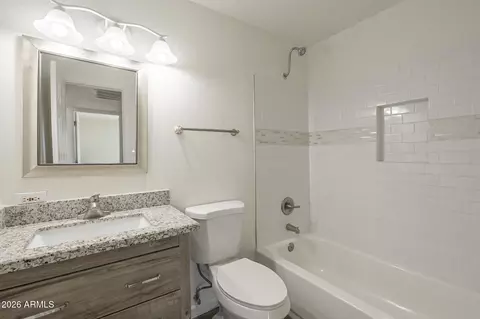 Bath - 3650 Eugie Ave, Phoenix, AZ 85032 photo 1 of 2