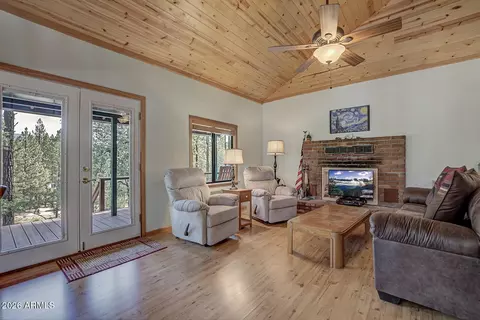 Living - 559 W Diamond Loop, Payson, AZ 85541 photo 1 of 5