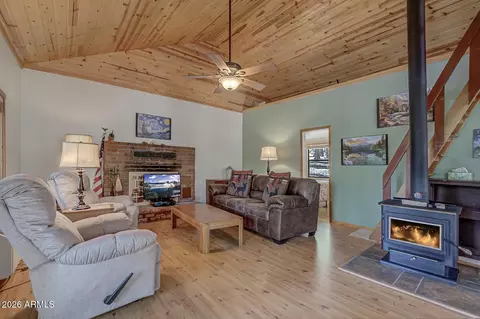 Living - 559 W Diamond Loop, Payson, AZ 85541 photo 2 of 5