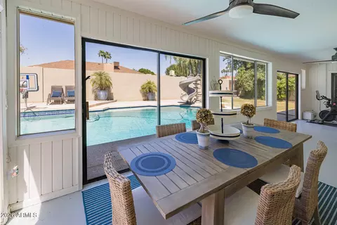 Dining - 1956 E Carmen St, Tempe, AZ 85283 photo 3 of 3